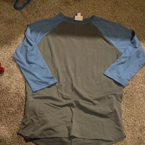 LuLaRoe Blue and Gray Raglan Top